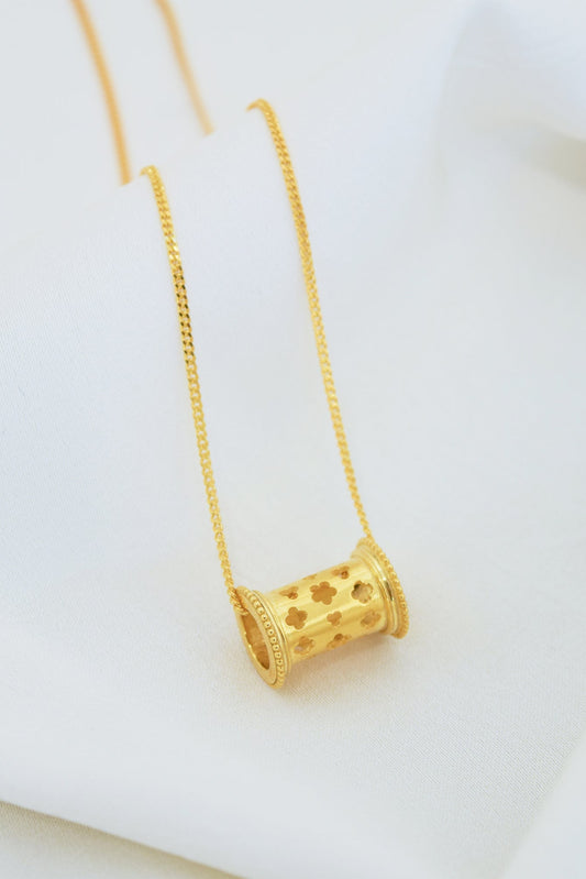 Folium Barrel Necklace